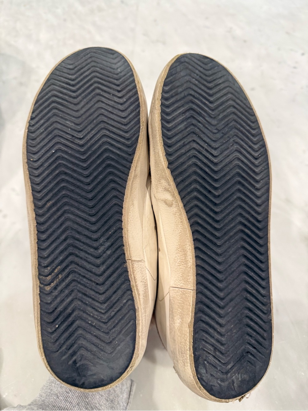 Golden Goose Superstar White Leather Sneakers with Silver Heel - Picture 3 of 9